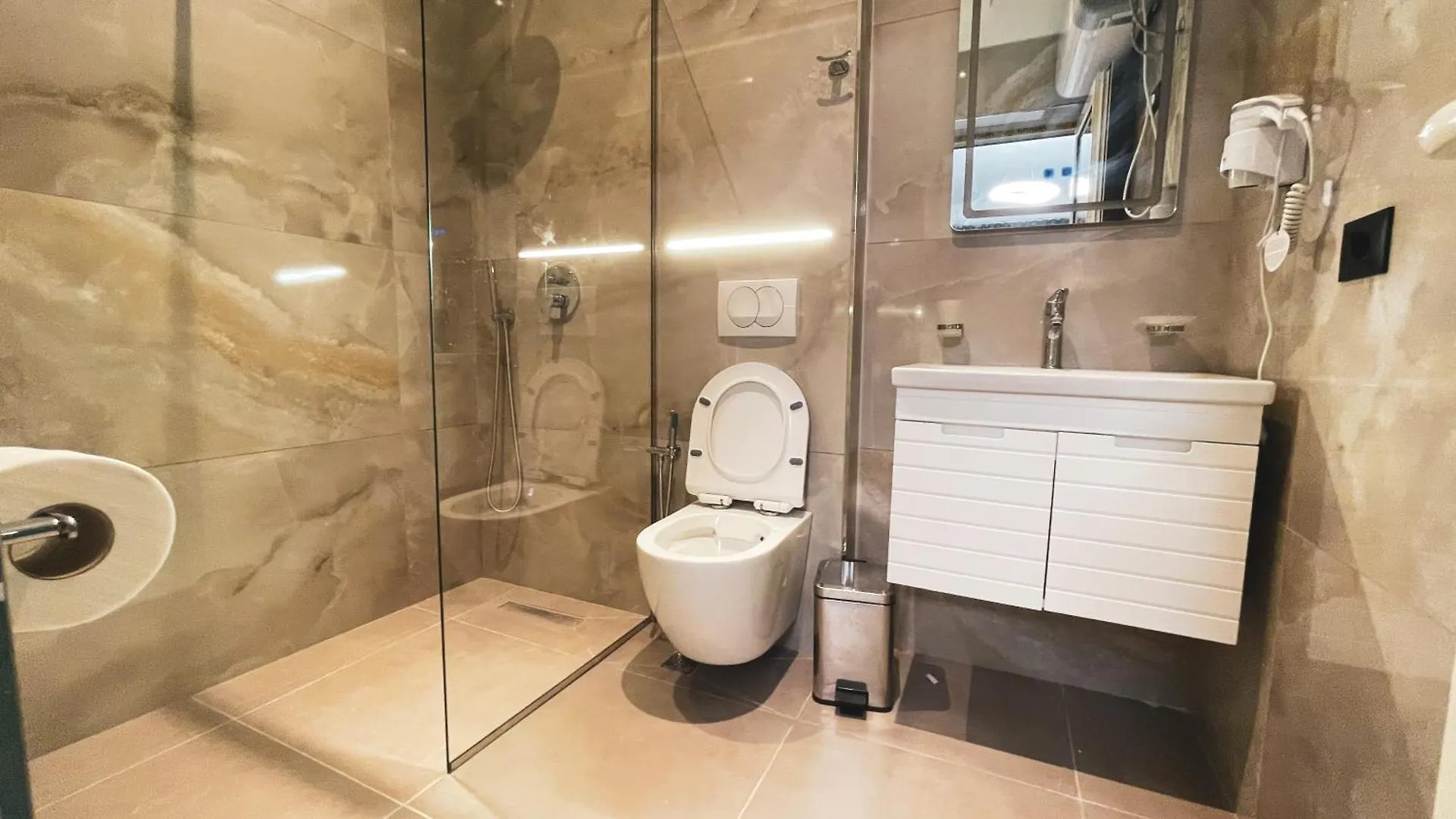 Hotel Ruko Boutique Golem  4*, Golem (Tirana)