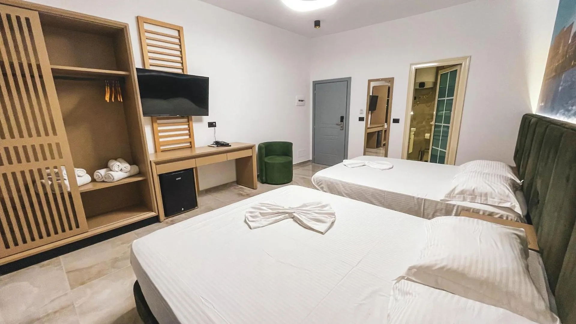 Hotel Ruko Boutique Golem